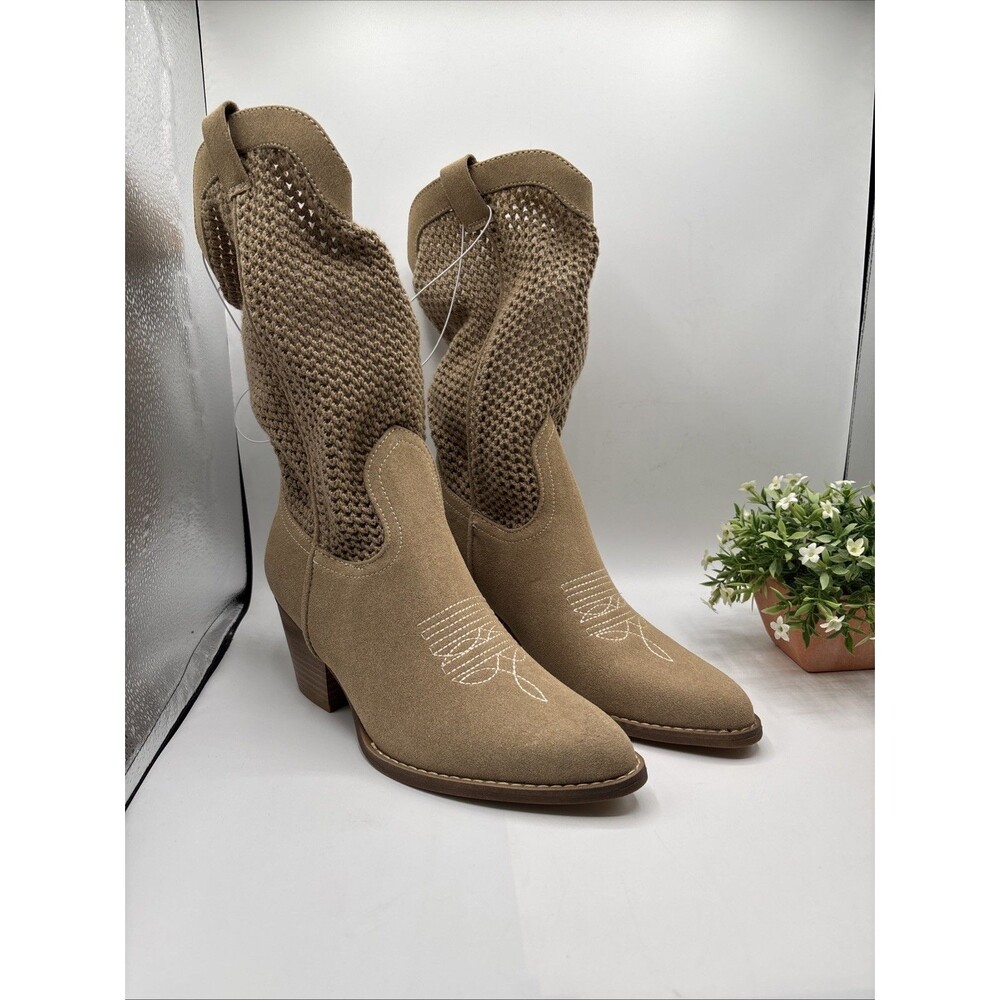 Women Jasper Western Sock Boots 8.5-Foam Insole-Block Heel Universal Thread NWT